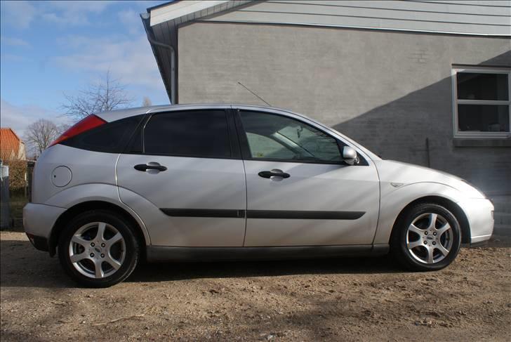 Ford Focus Mrk. 1 --- SOLGT - fra vinteren billede 1