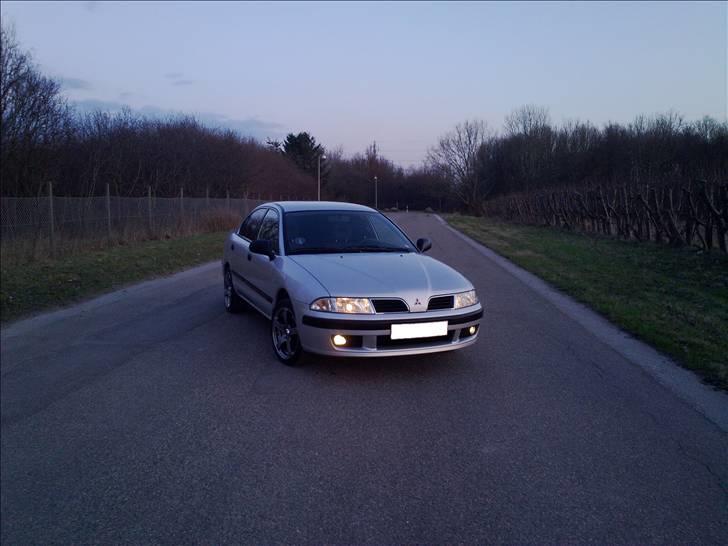 Mitsubishi Carisma billede 2