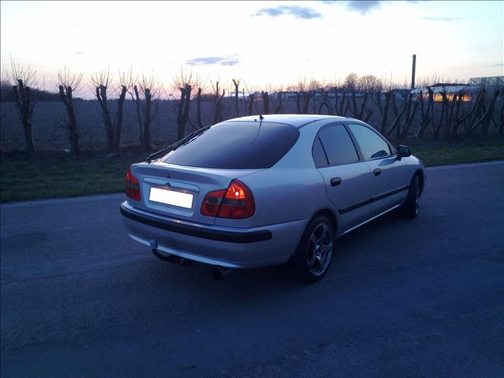 Mitsubishi Carisma billede 5