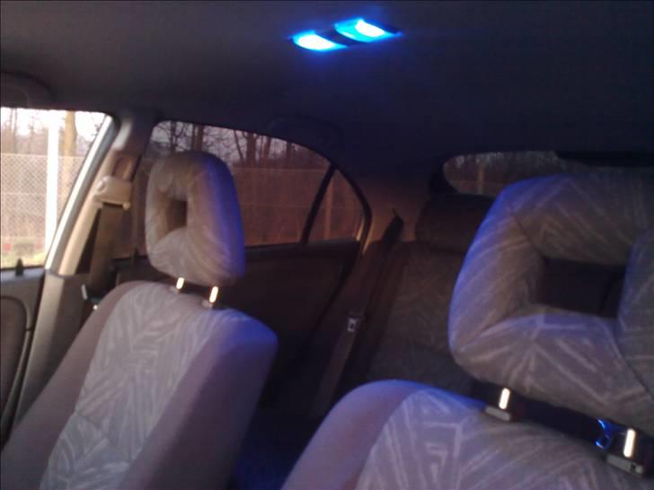 Mitsubishi Carisma billede 15