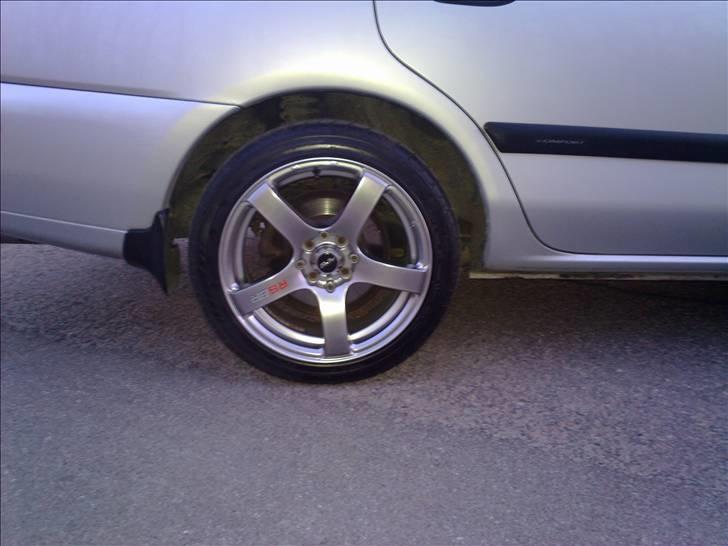 Mitsubishi Carisma billede 19