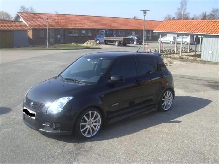 Suzuki Swift 1,3 GLX SOLGT billede 4