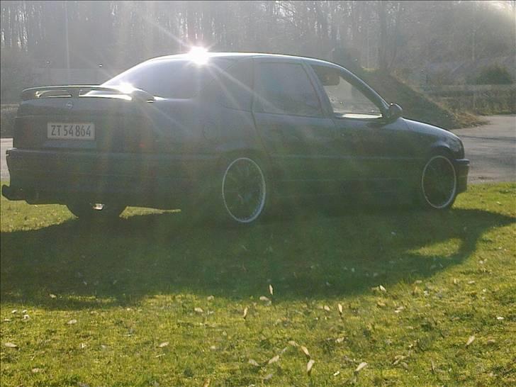 Opel vectra 2000/  2,0  solgt billede 6