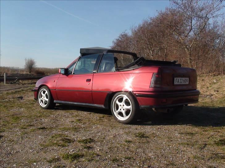 Opel kadett e gsi cabriolet billede 3