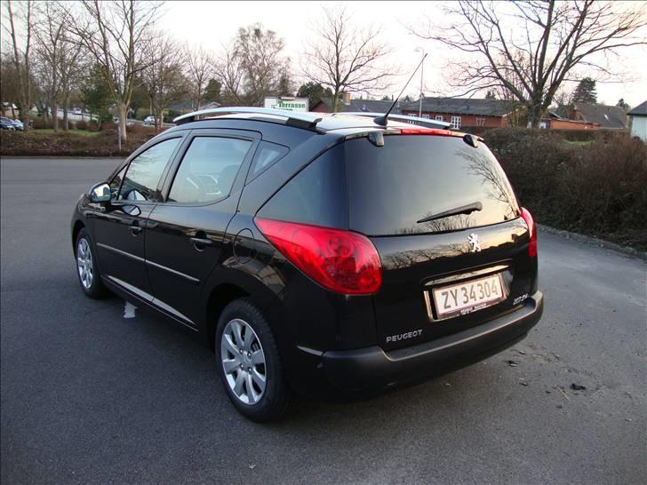Peugeot 207 SW 1,6 HDI Premium billede 3