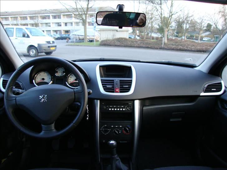 Peugeot 207 SW 1,6 HDI Premium billede 11