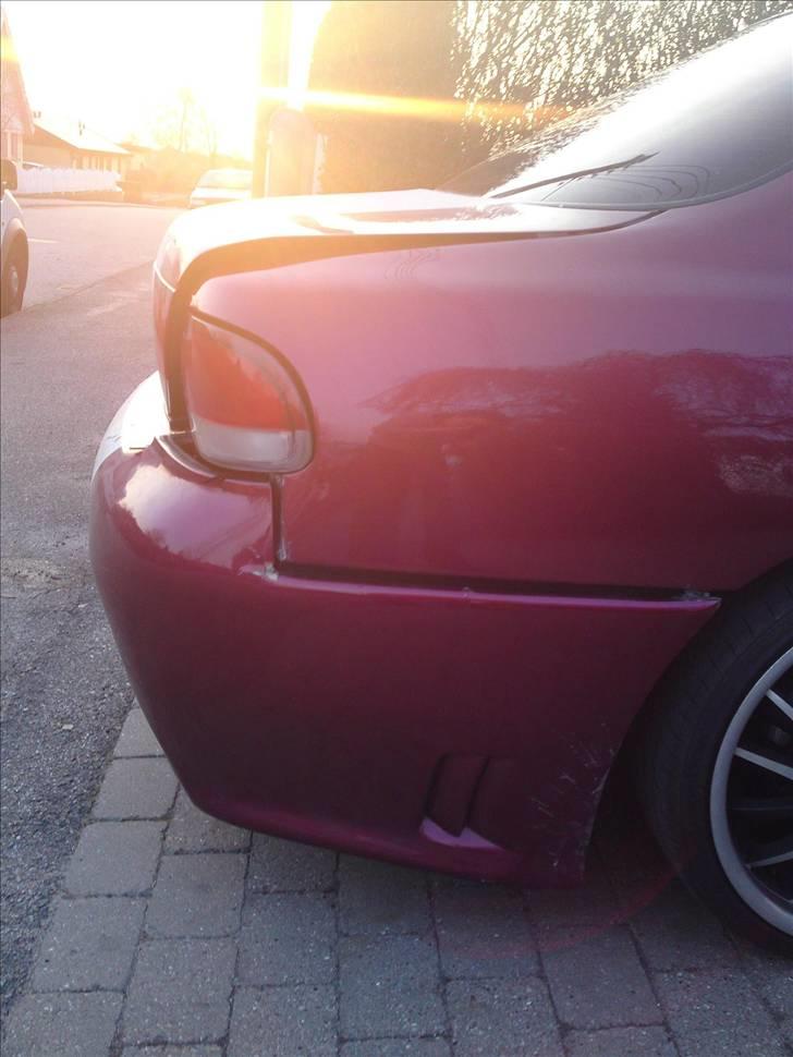 Mazda 626 *Hugget op* - For at vise skaden igen. billede 7