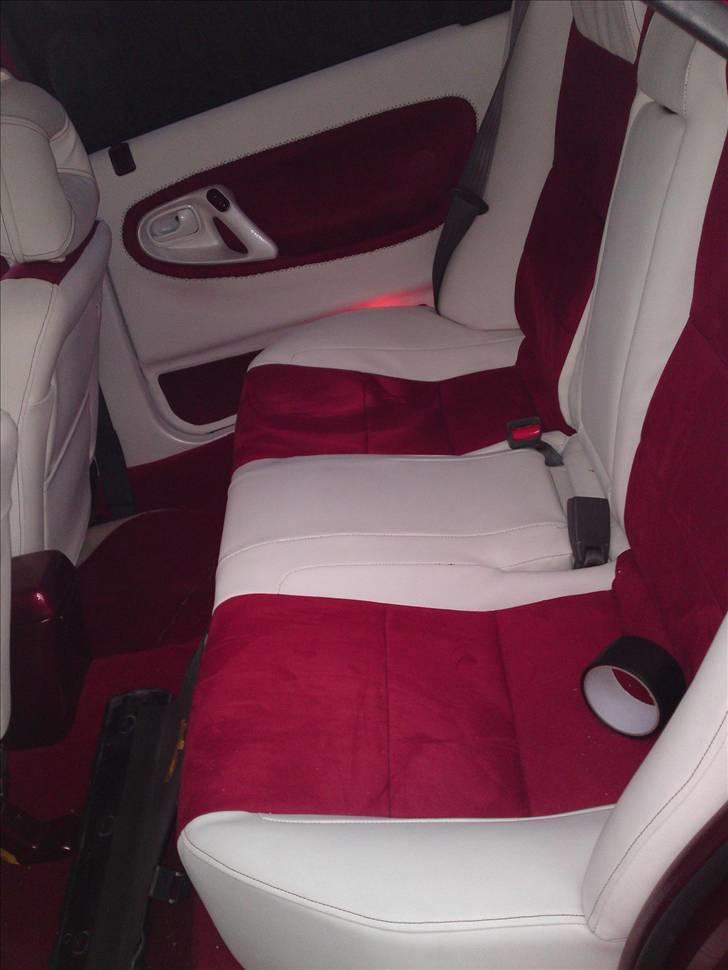 Mazda 626 *Hugget op* - Bagsædet, sjovt nok i samme farve kombi :D billede 13