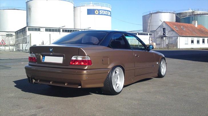 BMW 318is/320i Coupe *SOLGT* billede 4