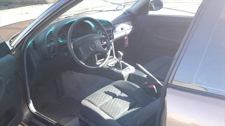 BMW 318is/320i Coupe *SOLGT* billede 7