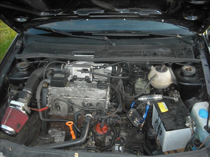 VW Golf 3 GTI - her mangler der lige et par timers arbejde og en halv liter maling :) billede 7