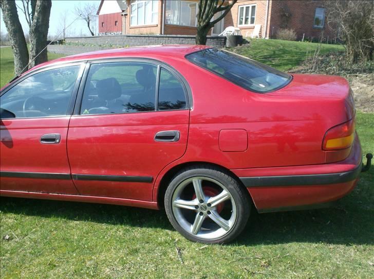 Toyota carina E turbo. totald skade billede 2