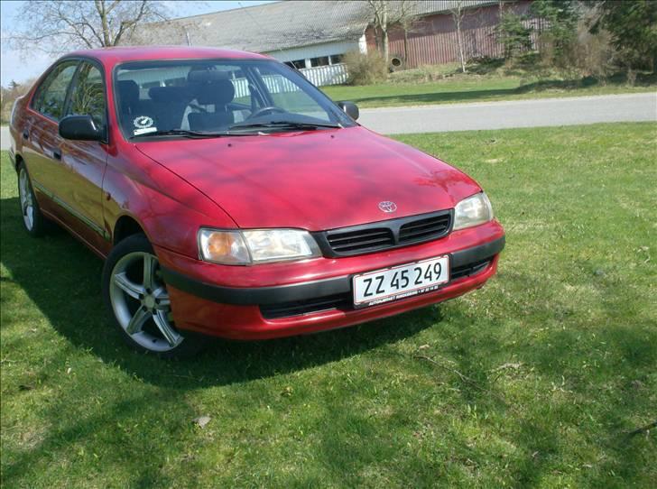 Toyota carina E turbo. totald skade billede 10