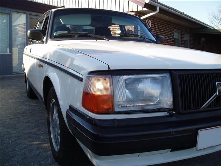 Volvo 240 GLT **SOLGT** billede 8