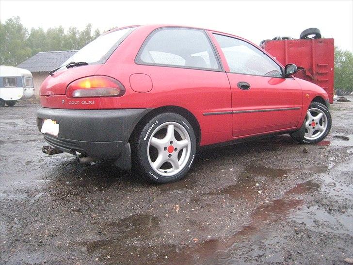 Mitsubishi Colt  Semi Glasfiber billede 3