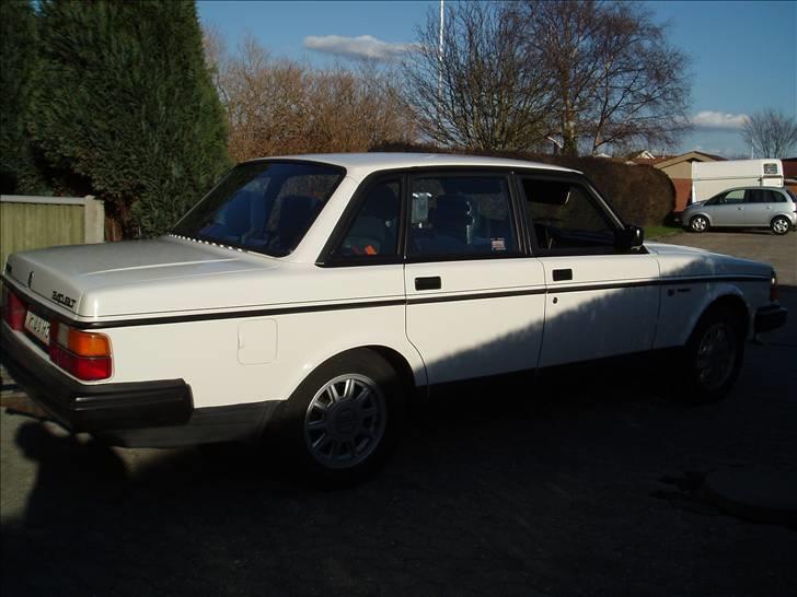Volvo 240 GLT **SOLGT** billede 16