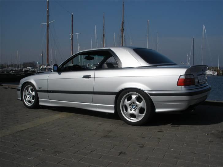 BMW 328i Cabriolet billede 2