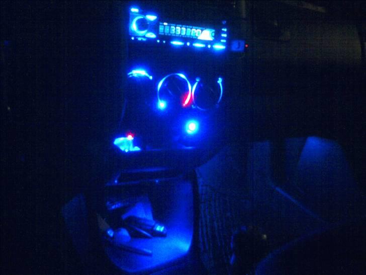 VW golf 3 1,8 CL 5D (solgt) billede 17