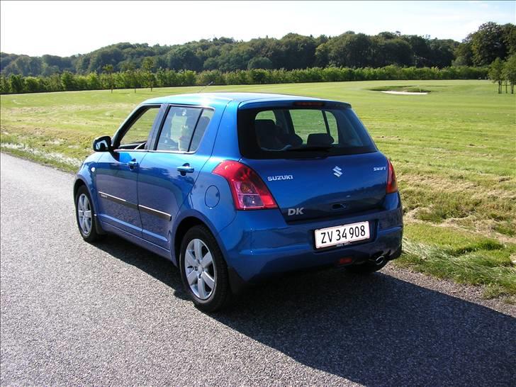 Suzuki swift 1,3 GLX  SOLGT billede 5
