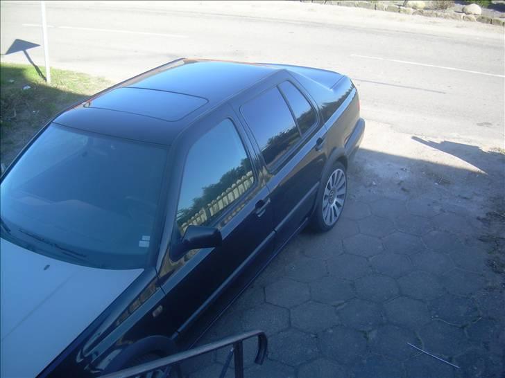 VW Vento SOLGT billede 2