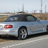 Mazda MX5  1,8i  Cabriolet  