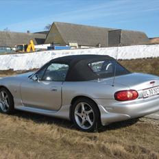 Mazda MX5  1,8i  Cabriolet  