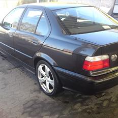 BMW 3er serie E36 320 i aut.