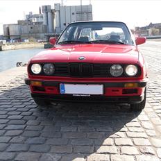 BMW e30
