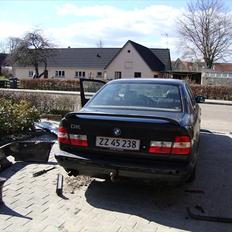 BMW E34 525i solgt
