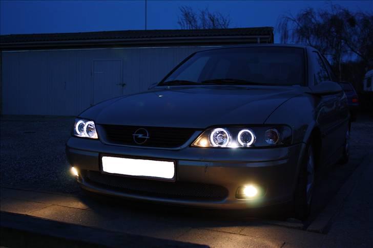 Opel Vectra 2,0 16v cd (SOLGT) [Tidl. bil]  billede 20