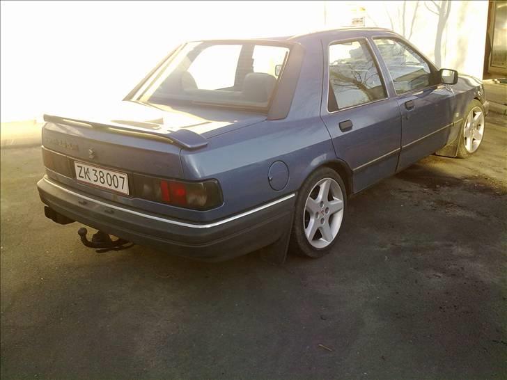 Ford Sierra 2.0(solgt) billede 3