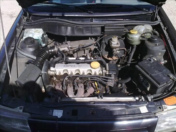 Opel Astra F ST  - motor 1,6si med lidt over 100hk dejlige motor køre bare  billede 19