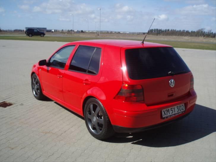 VW Golf Highline solgt billede 4