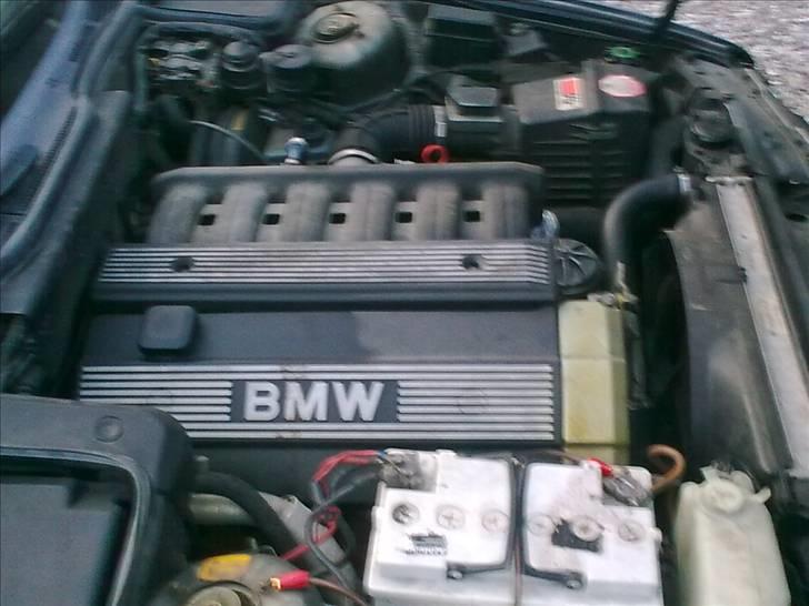 BMW 525 24V  Its gone billede 8
