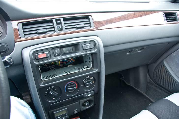 Honda Civic 1.5i Vtec-e !SOLGT! billede 8