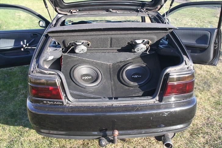 Toyota Corolla 1,3 XLI SOLGT billede 3