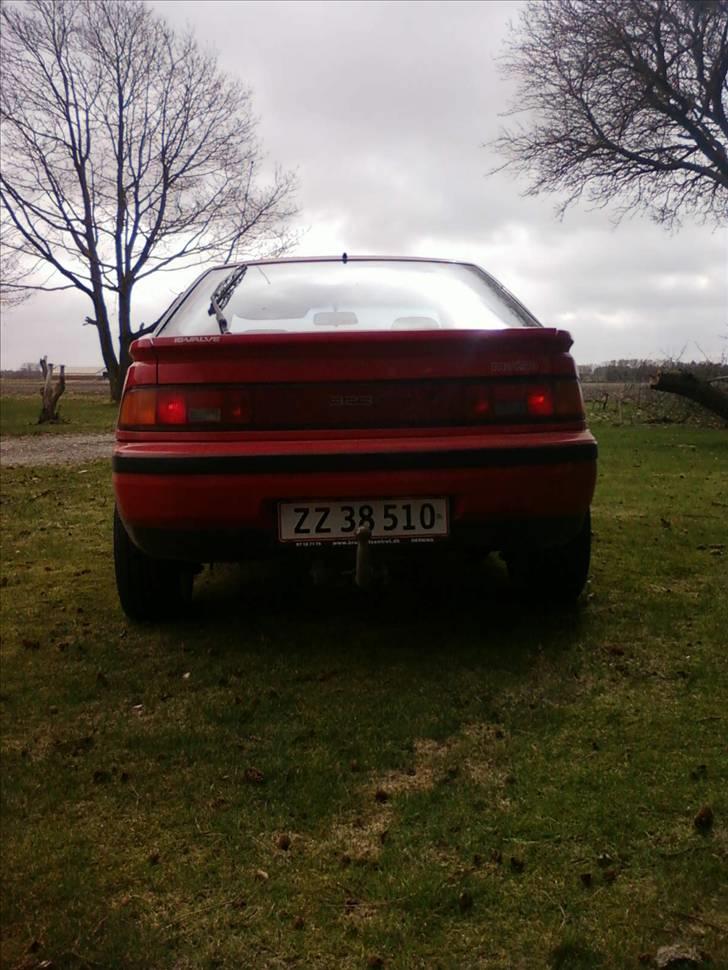 Mazda 323F  solgt billede 3