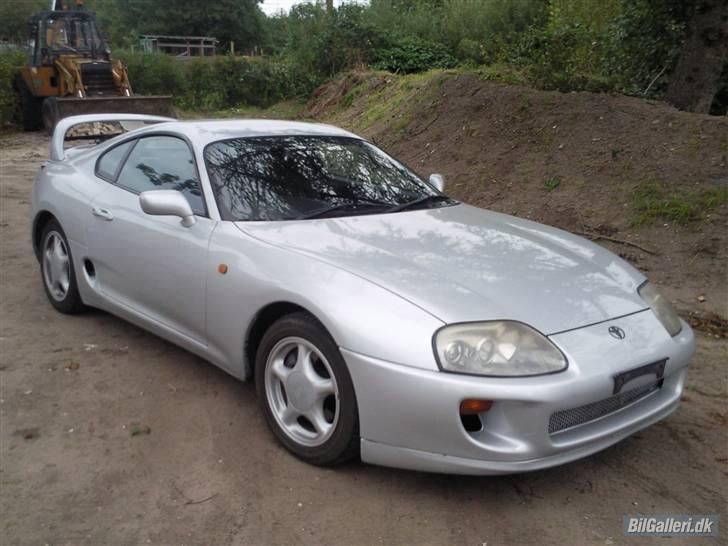 Toyota Supra MKIV billede 1