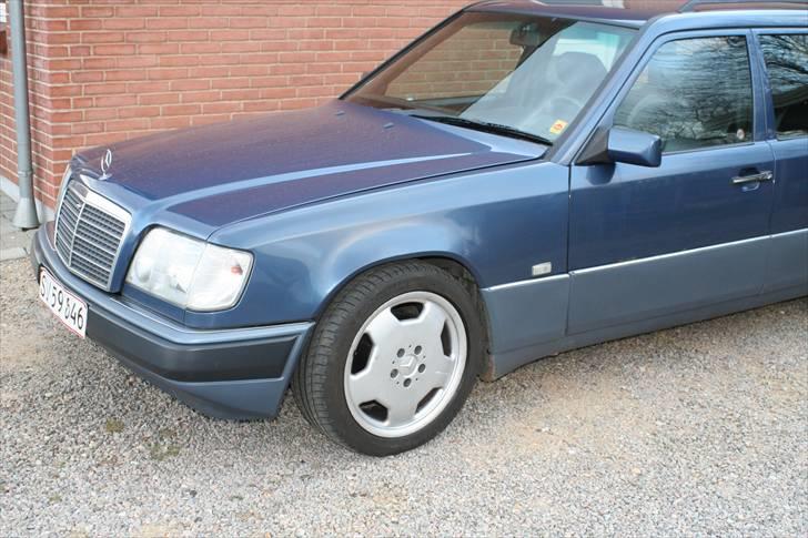 Mercedes Benz 124-300 D T billede 3