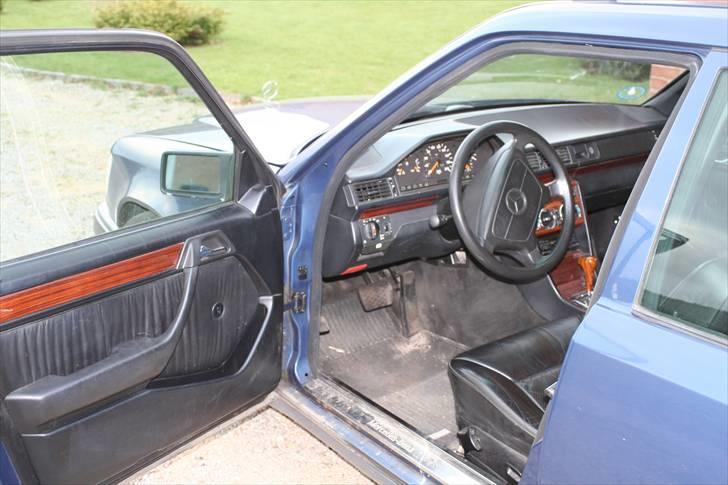 Mercedes Benz 124-300 D T billede 6