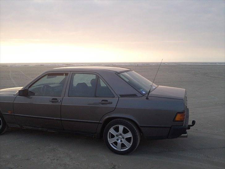 Mercedes Benz 190 2,5 billede 18