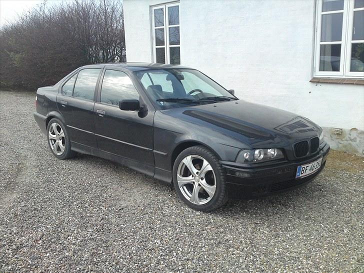 BMW 3er serie E36 320 i aut. billede 1
