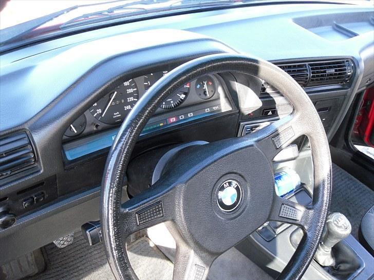 BMW e30 billede 12