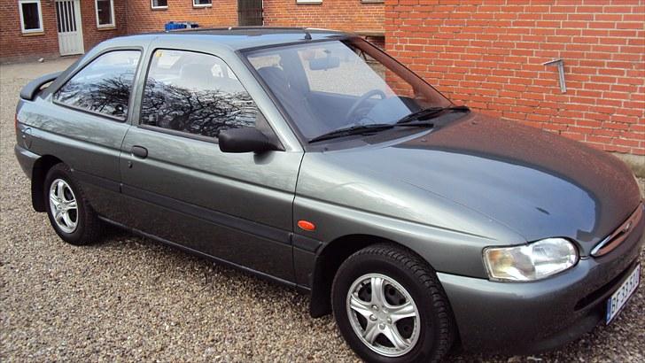 Ford Escort 1.6i CL billede 4