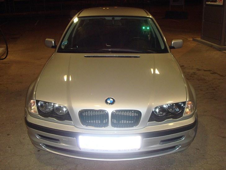 BMW 318I  billede 2