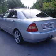 Toyota Corolla 1,6 Terra Sedan