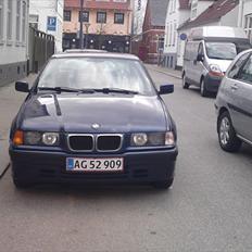 BMW 316i * BYTTET*