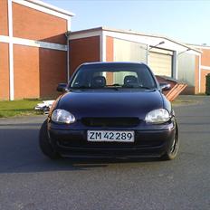 Opel Corsa b 1.4 16V 