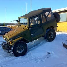 Toyota Landcruiser bj42  (Betty)
