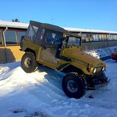 Toyota Landcruiser bj42  (Betty)